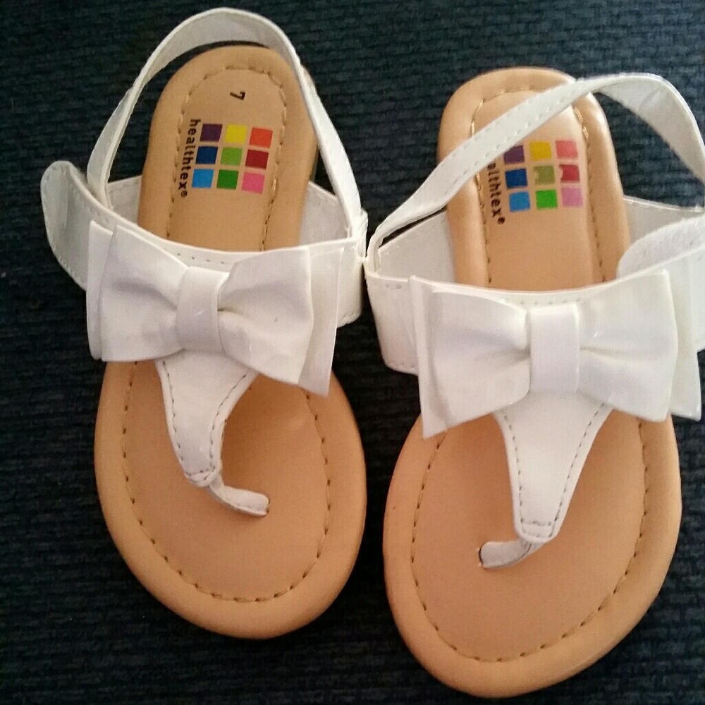 Brand new girls tod size 7